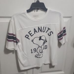 Juniors Peanuts graphic tee